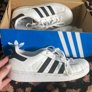 Adidas Superstar